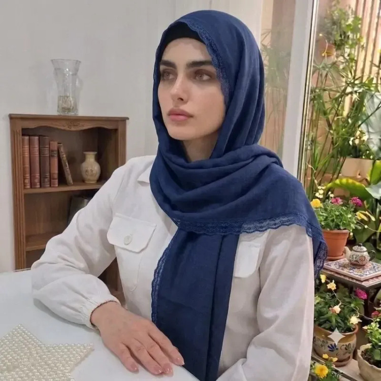 شال وال اسلپ مشکی سرمه ای نسکافه ای دور گیپور سایز 170 در 70 و 52 سانتی متر