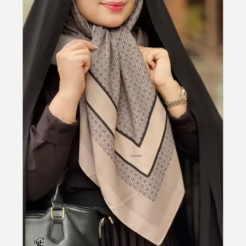 روسری نخی کاستوم طرح ارکیده قواره 110 سیتو طوسی گلبهی بژ