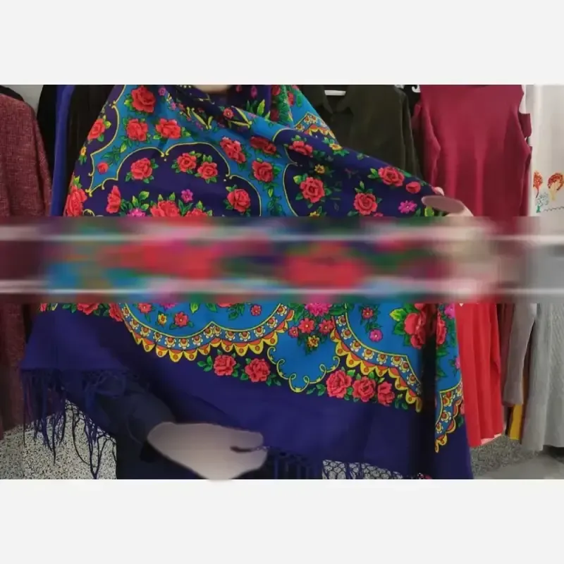روسری ترکمنی اصل پشمی آبی گل قرمز قواره 138 برند پاولوف پوساد روسیه