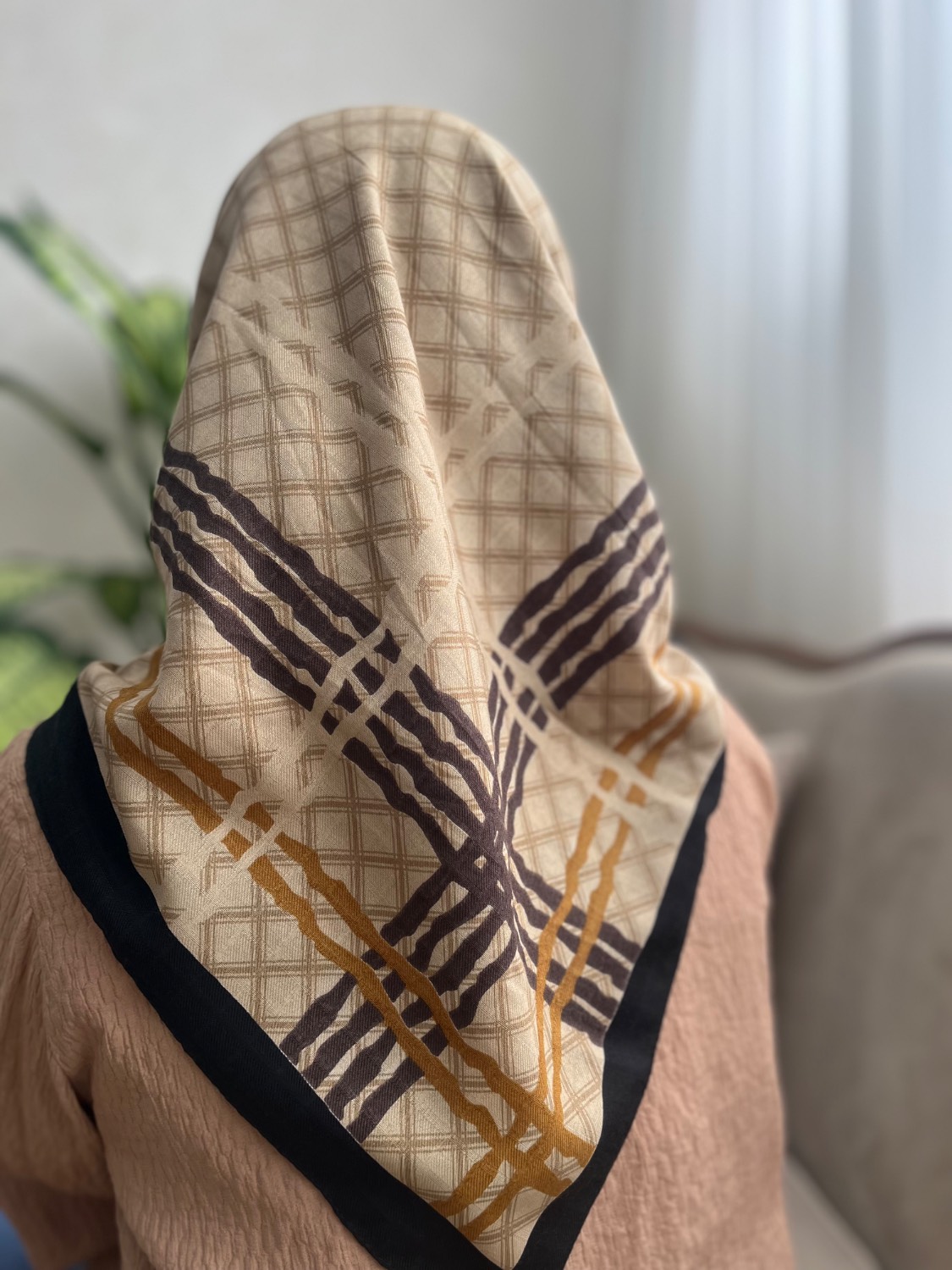 روسری نخی پاییزه قواره 100 | دارای رنگبندی