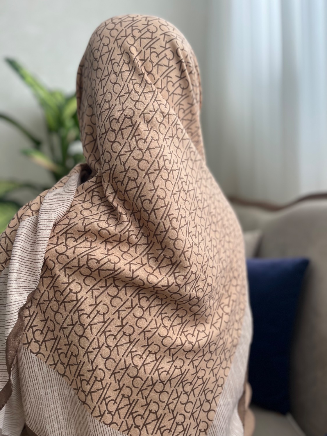 روسری نخی طرح سی کی قواره 140